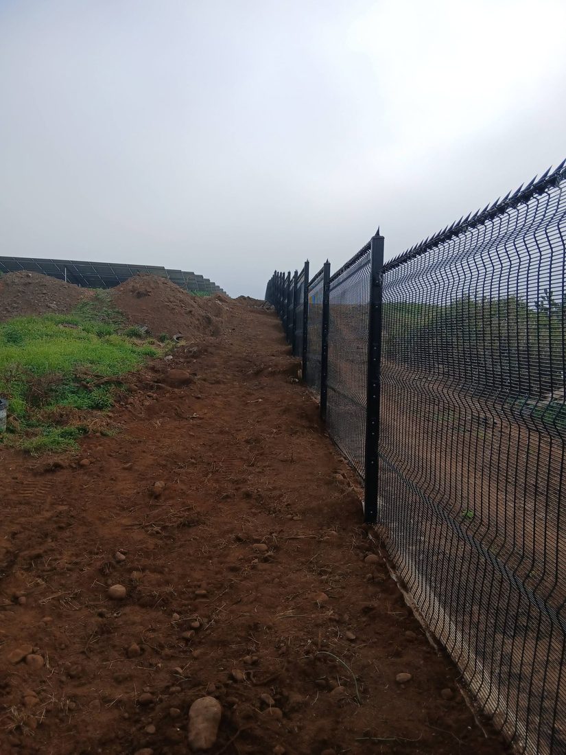 Clearview fence with anti-climb spike topping beside the solar array, Hartenbos